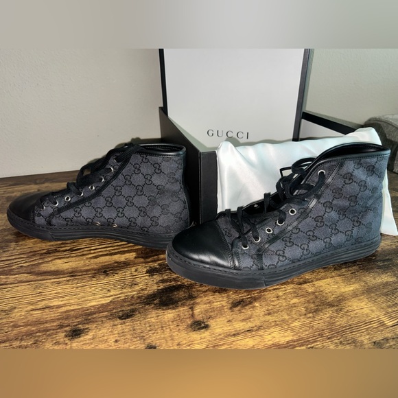Gucci Sneakers (High-top) - Picture 4 of 11